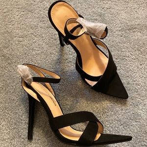 Fanshionova weekender heels